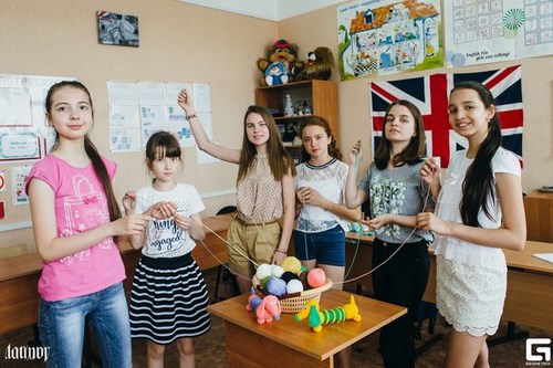 Для Downtown Language School Астрахань